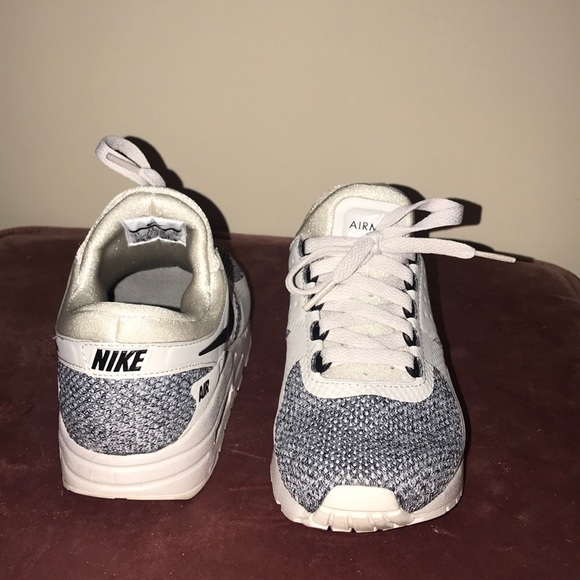 Air max NIKE size 4 - Picture 3 of 5